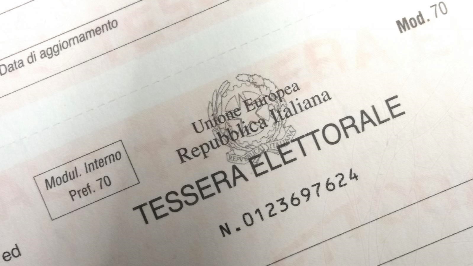 Consegna tessere elettorali